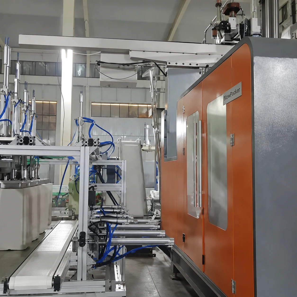 BlowPacker extrusion blow molding plant installation and automated turnkey line illustration