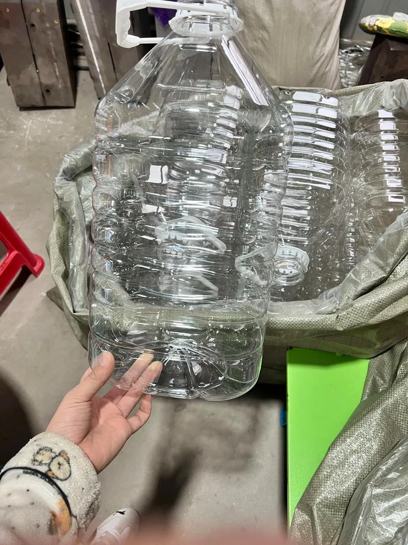 Drinking and Mineral Water industry stretch blow molding application