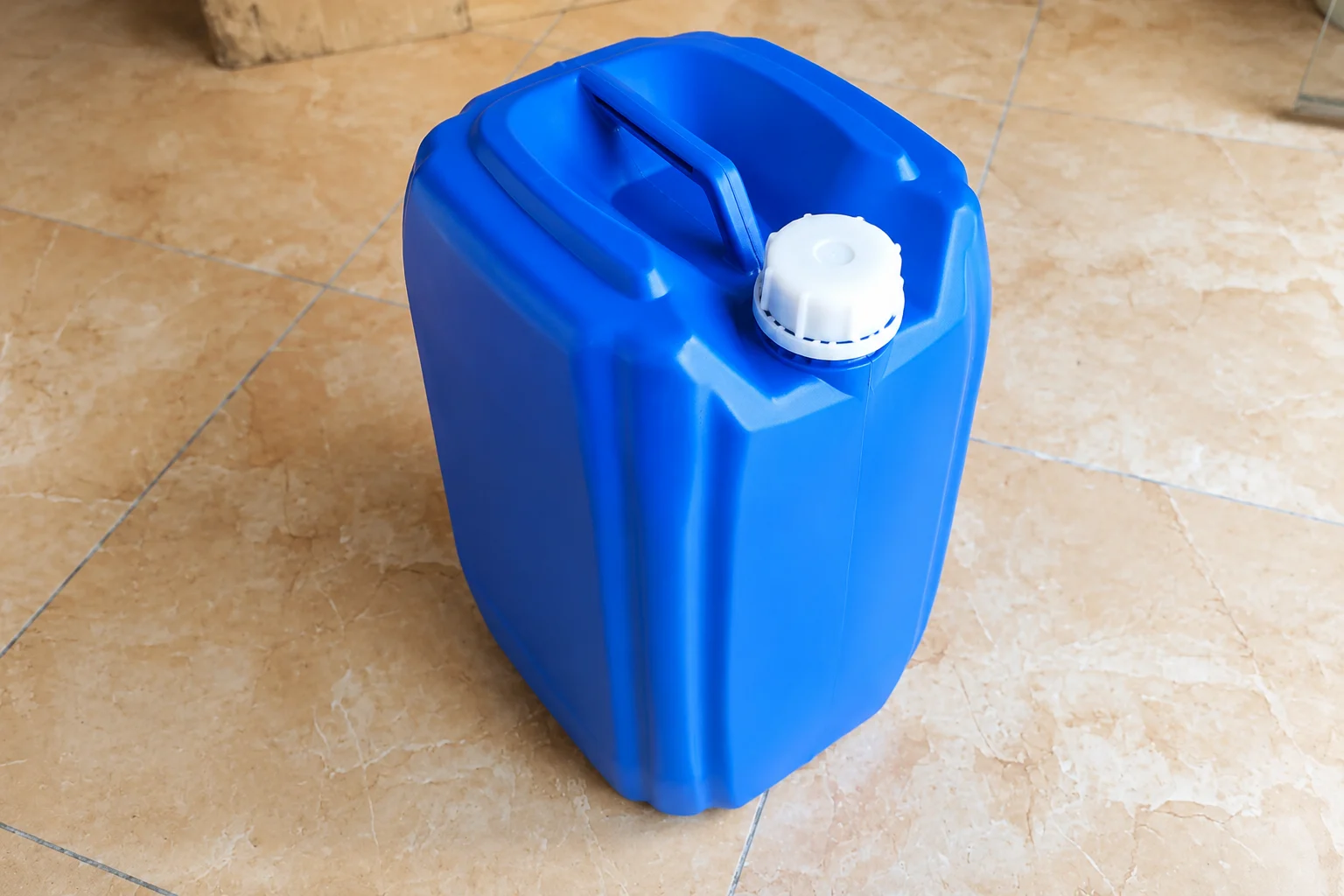 Edible oils and condiments stretch blow molding application